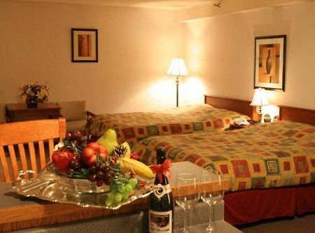 Executive Inn Express Vancouver Airport ريتشموند، كولومبيا البريطانية الغرفة الصورة