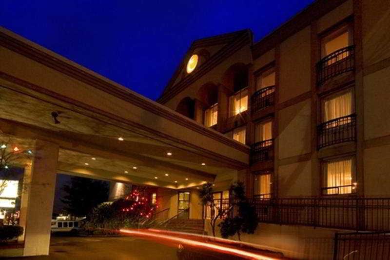 Executive Inn Express Vancouver Airport ريتشموند، كولومبيا البريطانية المظهر الخارجي الصورة